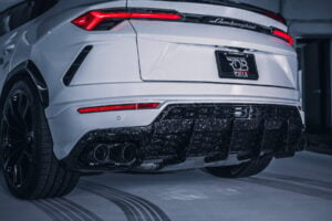 Bara spate fibra carbon Lamborghini Urus Performante 1016 Industries