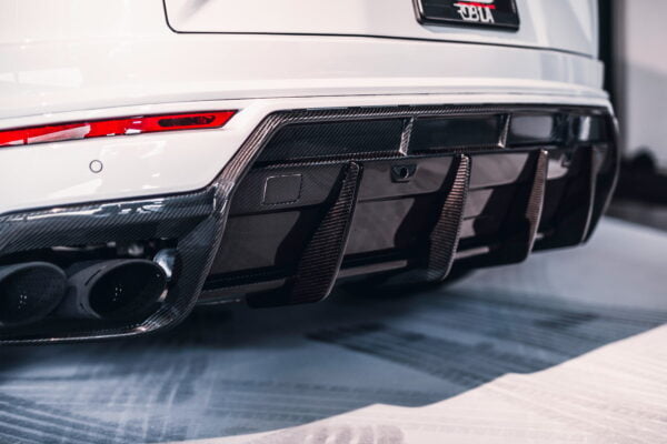 Difuzor bara spate fibra carbon Lamborghini Urus 1016 Industries