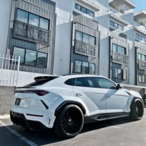 Lamborghini Urus Vision Widebody Upgrade (Limited 50 pieces) fibra carbon 1016 Industries