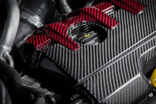 Capac motor fibra carbon Audi RS3 EVENTURI Project 85 Automotive