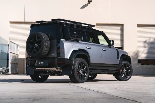 Stopuri fumurii Land Rover Defender 90 L663 URBAN