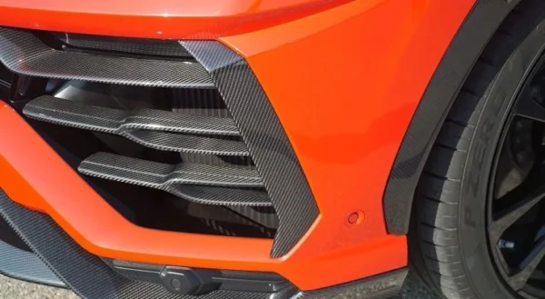 Ornamente bara fata fibra carbon Lamborghini Urus NOVITEC (2)